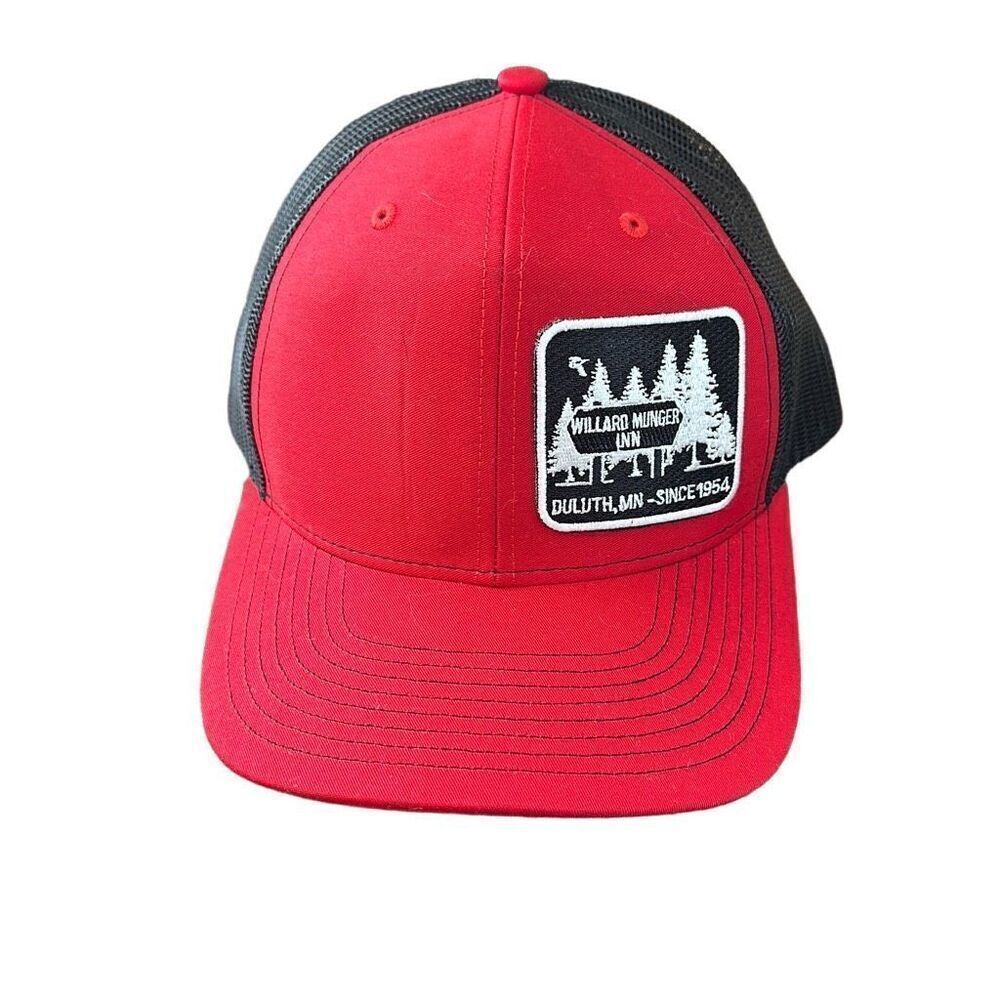 Trucker Hat Richardson Black Red Willard Munger Inn Duluth, MN